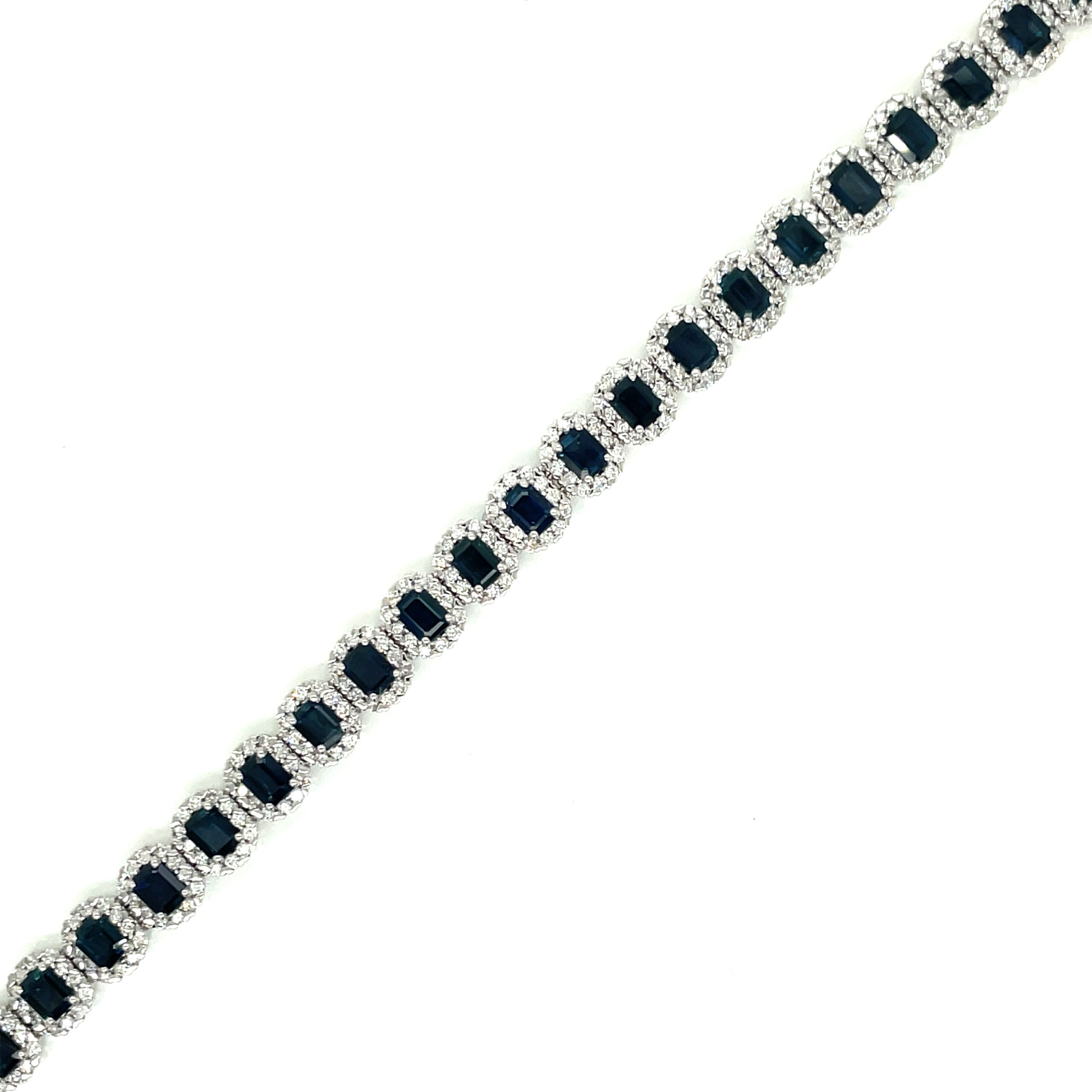 BR09487-scaled-1