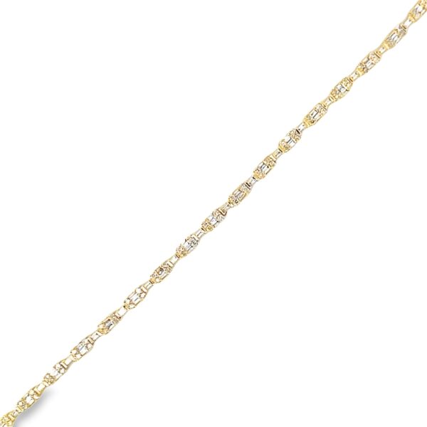 BR09804-Y-scaled-1