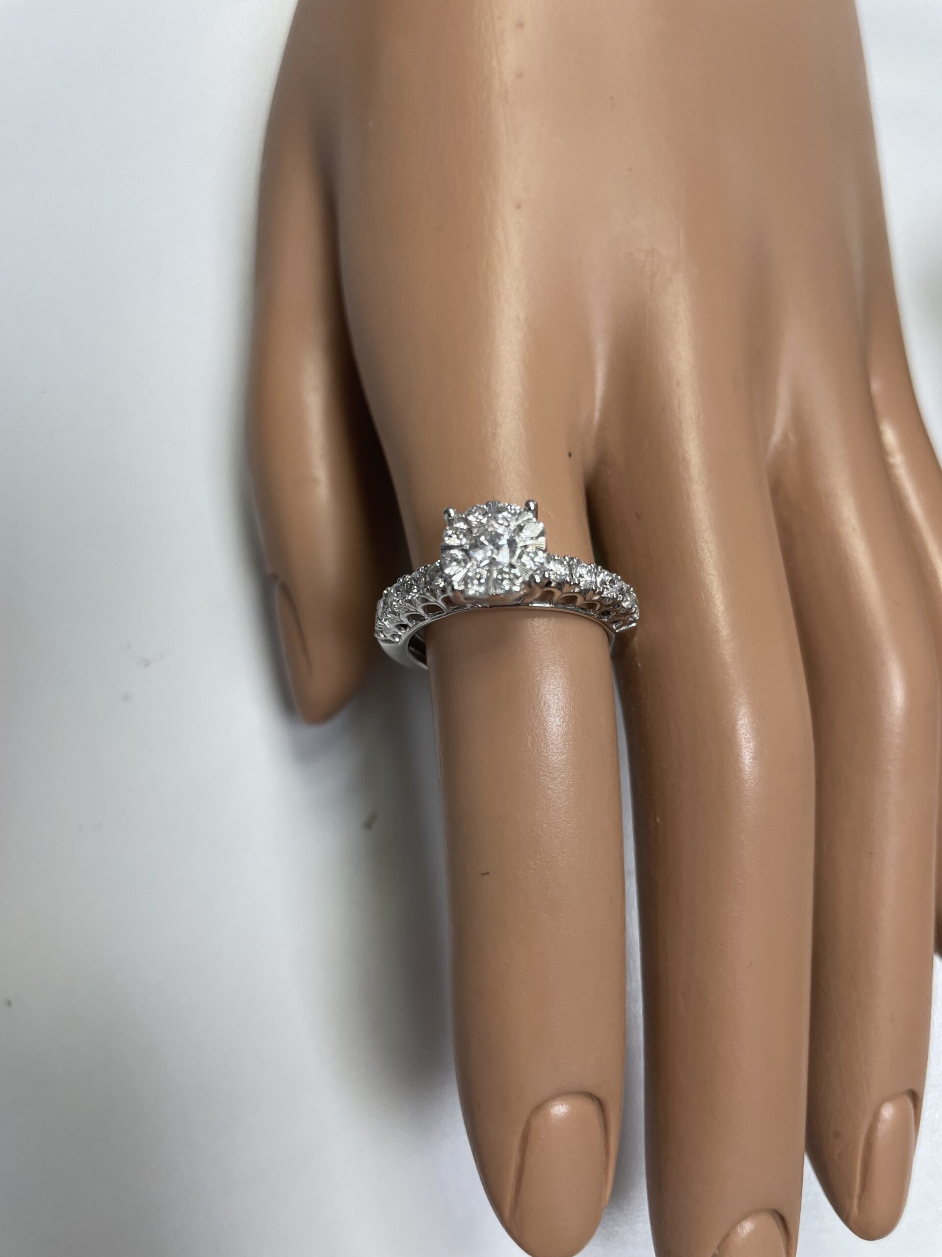 RN30492203-scaled-1