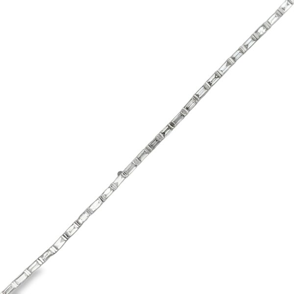 BR10528-scaled-1