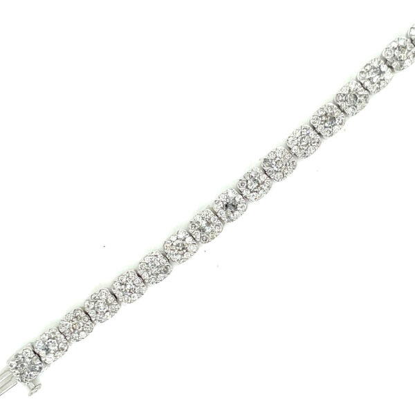 BR09550-scaled-1
