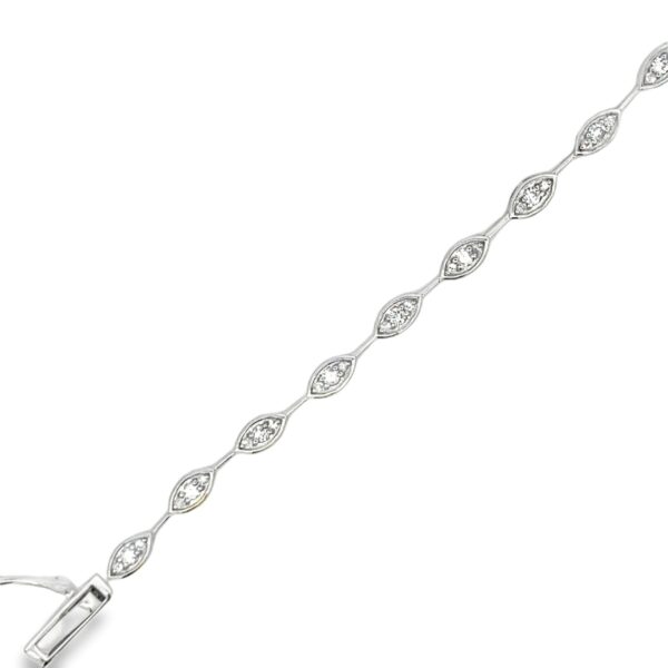 BR10934-W