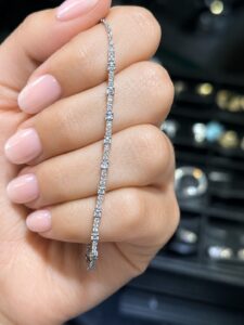 Round Diamond Line Bracelet