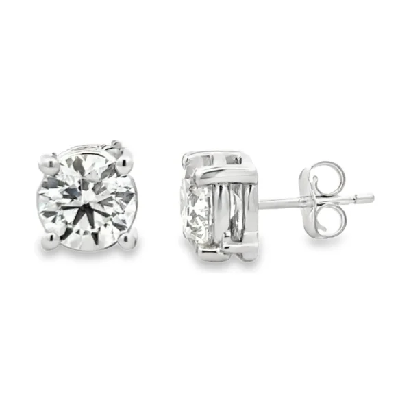 Round Diamond Stud Earrings