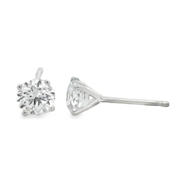 Round Diamond Stud Earrings
