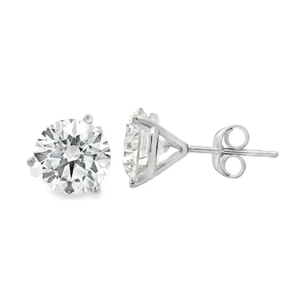 Round Diamond Stud Earrings