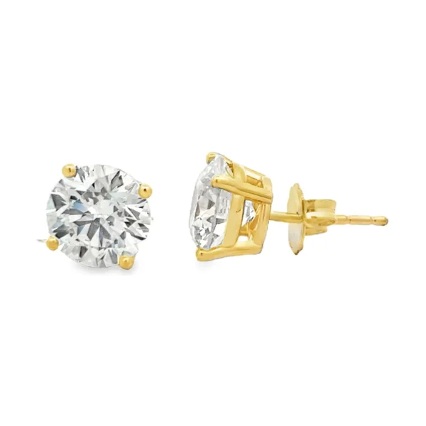 Round Diamond Stud Earrings