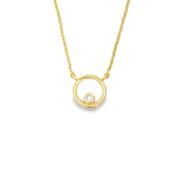Circle Diamond Pendant Necklace