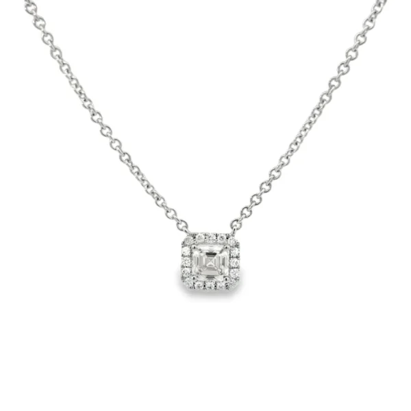 Halo Diamond Pendant Necklace