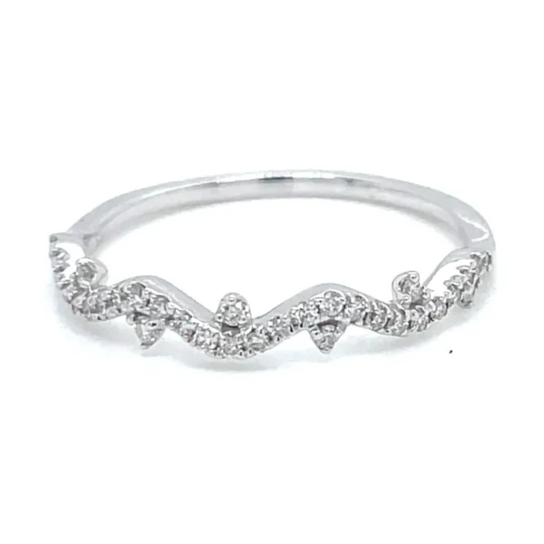 Curved Diamond Contour Ring