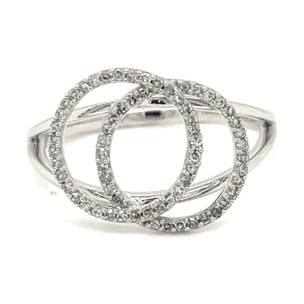 Interlocking Circle Diamond Ring