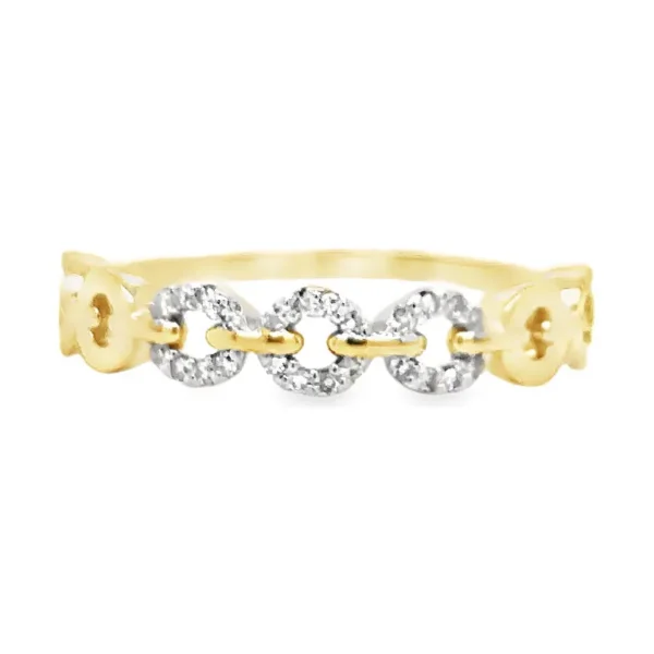 Circle Link Diamond Ring
