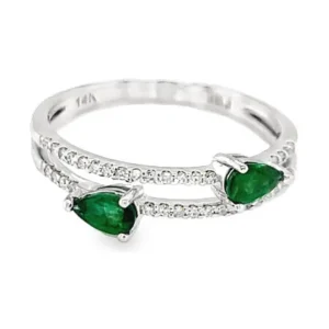 Pear Emerald Diamond Ring