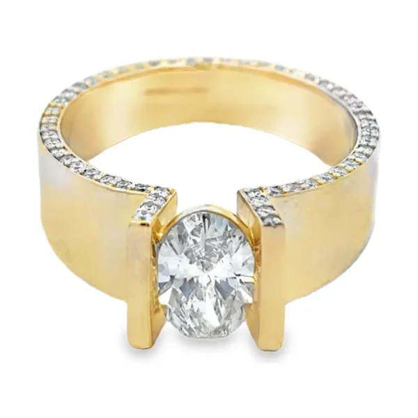 Oval Diamond Band Ring